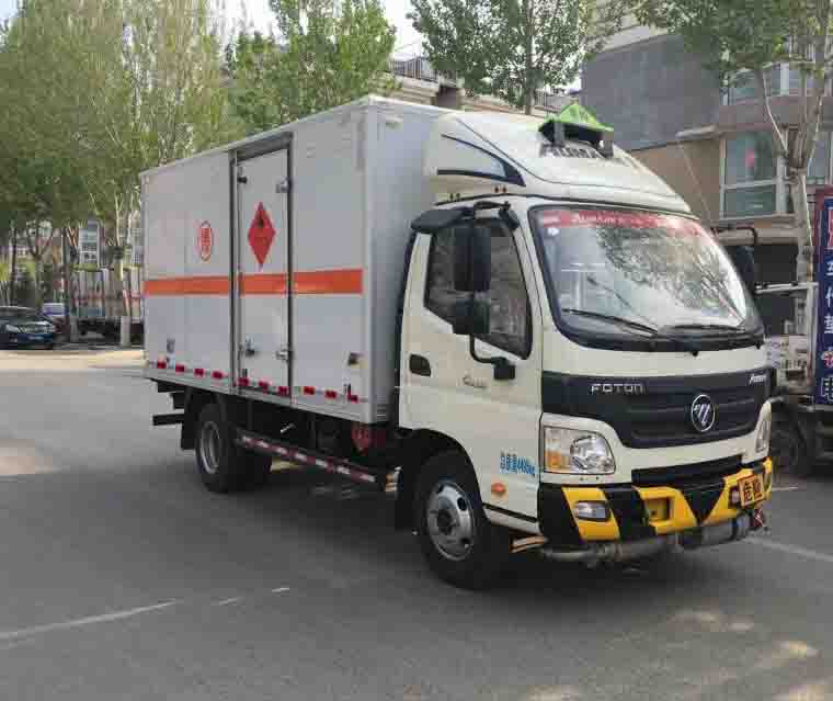 福田牌歐馬可易燃氣體廂式運輸車