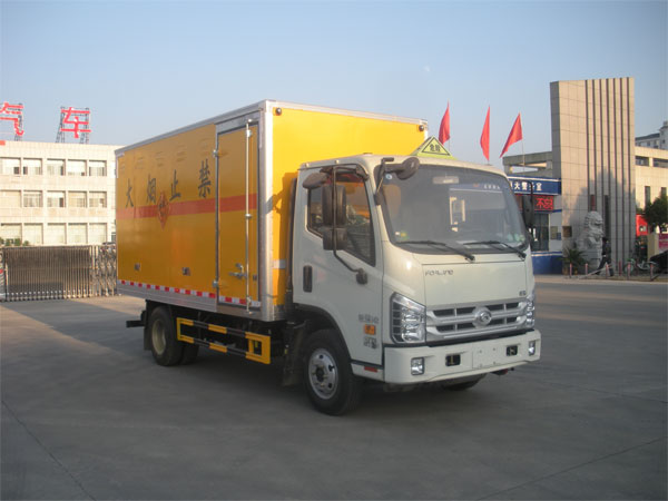 福田時代3.8噸爆破器材運(yùn)輸車